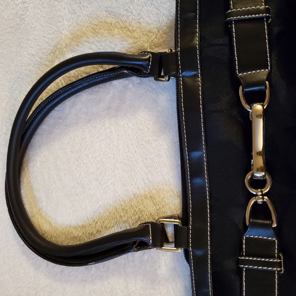 Handbag 👜🍒 - Picture 3 of 11